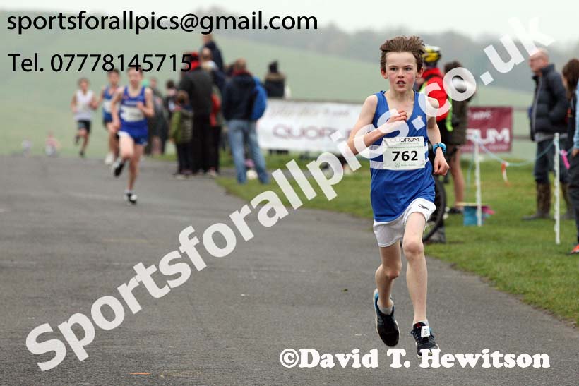Boys and girls under-13s, Heaton Memorial 10k Road Race, Newcastle Town Moor. Photo:  David T. Hewitson/Sports for All Pics
